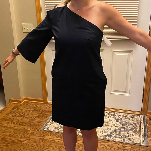 Lewit Dresses & Skirts - Lewit one shoulder dress